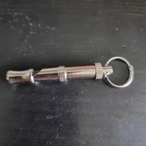 Fluier de dresaj pentru câini primit de la clienta E***a.