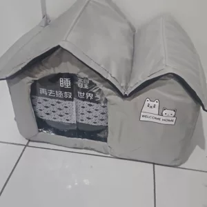 Casă de vară cu aer condiționat pentru câini primită de la clientul D***d